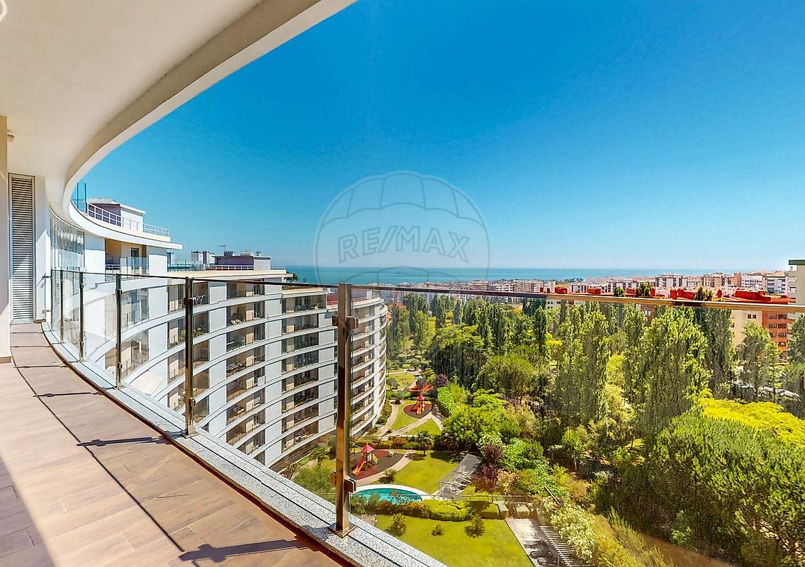 Apartamento T4 à venda em Oeiras