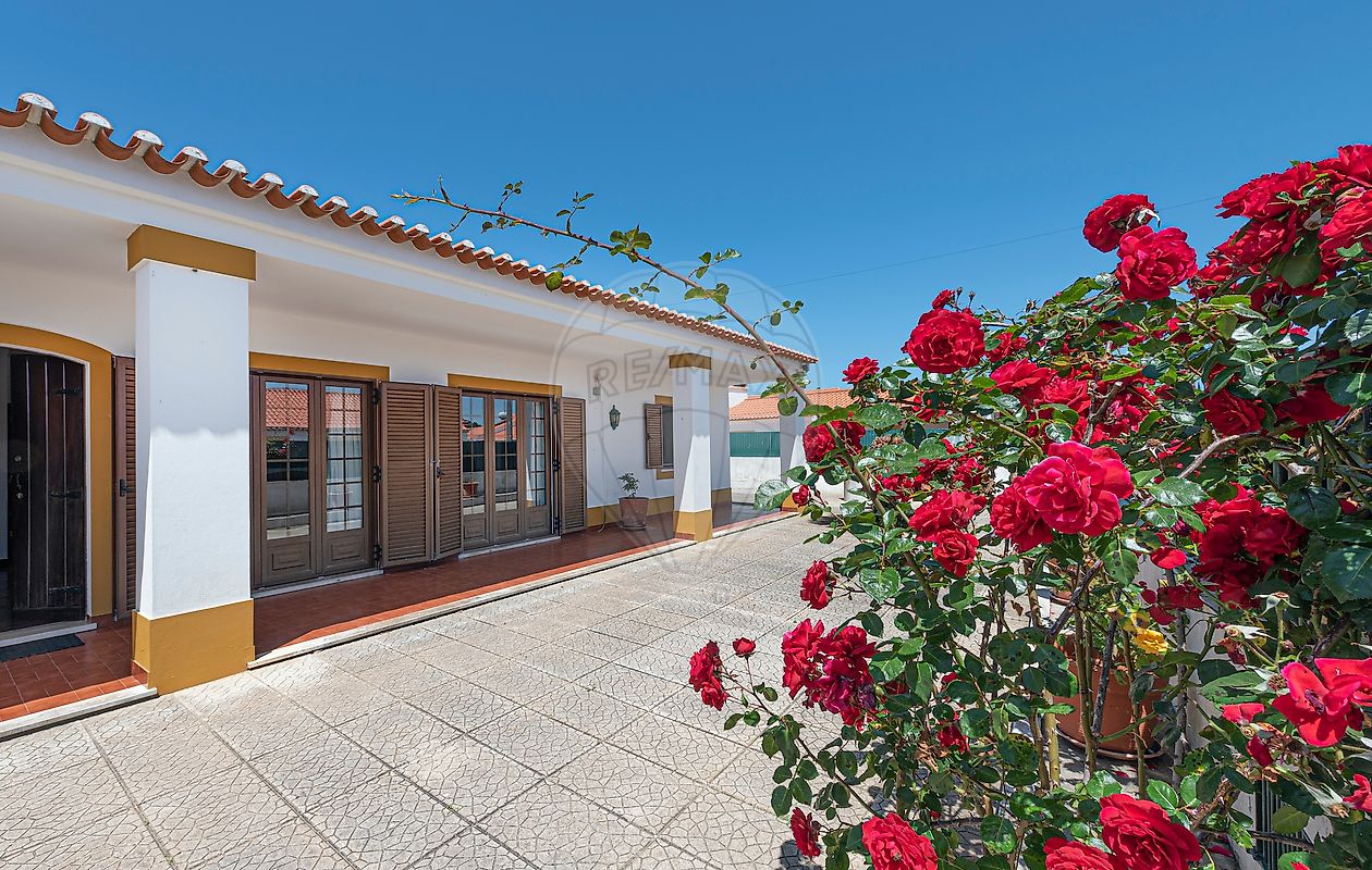 Apartamento T4 à venda em Odemira