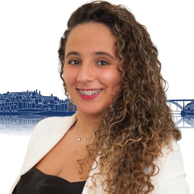 Foto de Flávia Ferreira — agente imobiliário