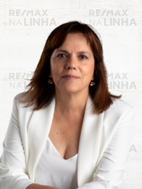 Foto de Paula Mendes — agente imobiliário