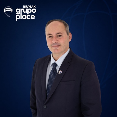 Foto de Carlos Mourinho — agente imobiliário