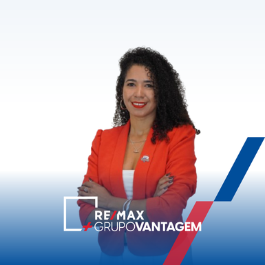 Foto de Flávia Santos — agente imobiliário