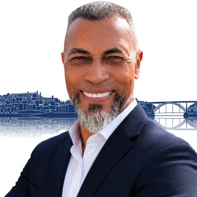 Foto de Edney Santos — agente imobiliário