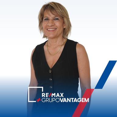 Foto de Cate Ferreira — agente imobiliário