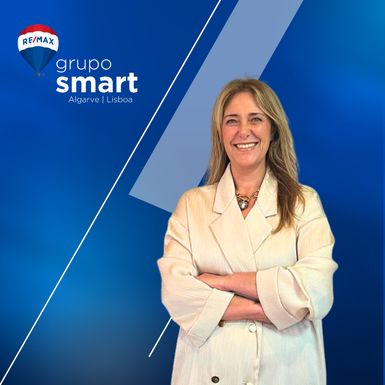 Foto de Marina Alcario — agente imobiliário