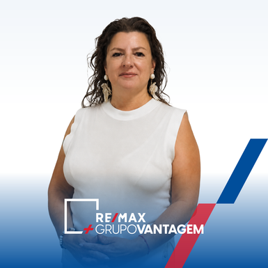Foto de Helena Monteiro — agente imobiliário