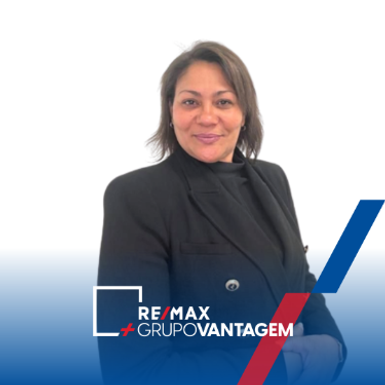 Etiene da Silva - RE/MAX Vantagem Central | RE/MAX