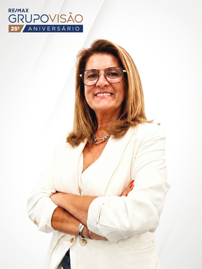 Foto de Paula Queiroz — agente imobiliário