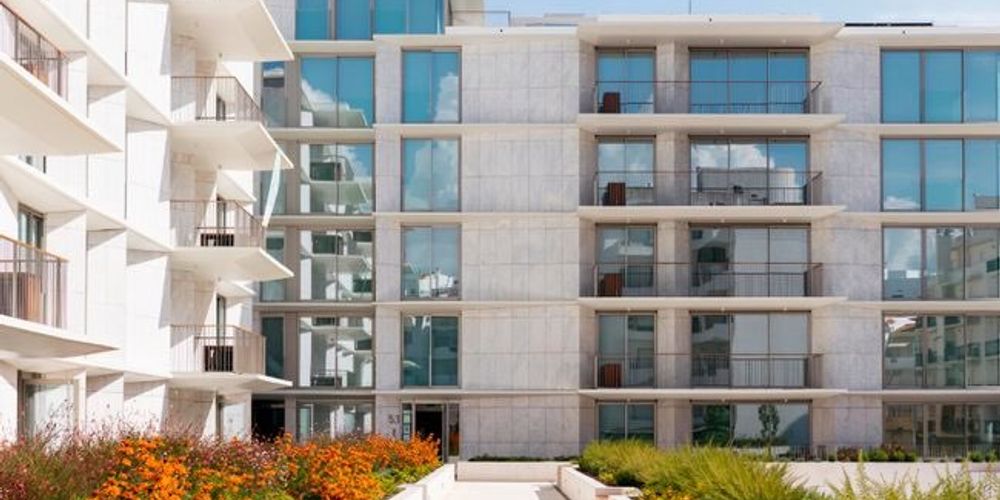 BAYLINE — T2 luxo primeira linha de mar, Armação de Pêra